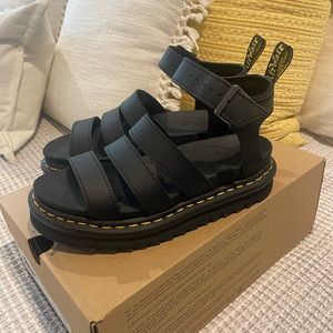 Dr. Martens Blaire hydro leather sandals. Size 38.